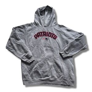 Reebok Patriots Hoodie – Size M | Fan-Core Streetwear | NFL | Worn Condition